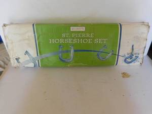 lot 1029 image: Horseshoe Set - NEW