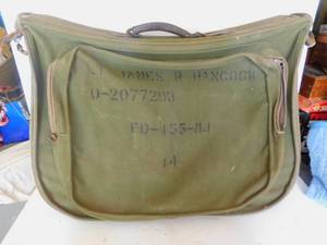 lot 1047 image: World War II Army Air Forces Suitcase