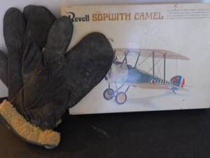 lot 1045 image: Sopwith Camel Model Airplane & Aviator Gloves
