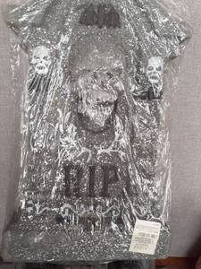 lot 4391 image: animated Halloween 20 inch foam r i p graveyard tombstone