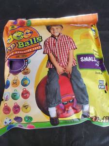 lot 4415 image: Waliki Toys Hopping Ball For Kids Ages 3-6