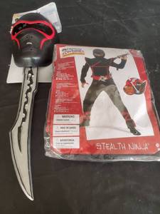 lot 4429 image: Stealth Ninja Costume