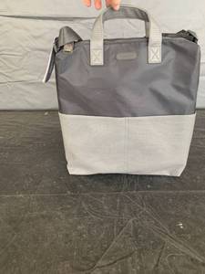 lot 3608 image: Caboodles Essential Tote, Black
