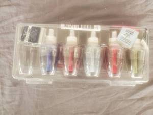 lot 1625 image: Bath & Body Works Wallflower Bulb Refill. Lot Of 5
