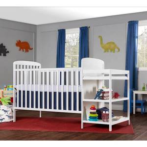 lot 1550 image: Dream On Me, Anna 4 in 1 Full Size Crib and Changing Table Combo