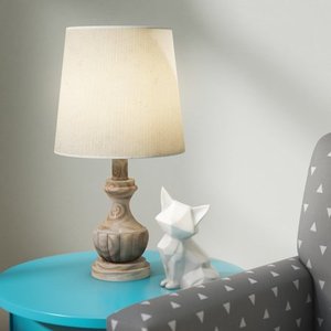 lot 4489 image: Resin 15-Inch Table Lamp