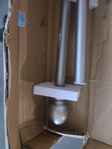 lot 4505 image: Elaine Home Fashions Curtain Rod