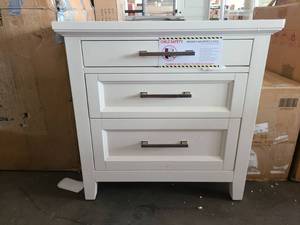 lot 4533 image: 3 drawer white night stand with usb ports
