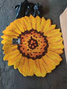 lot 5835 image: Sunflower Doormat, Lot of 2