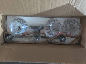lot 5872 image: Kenroy Home Light Fixture