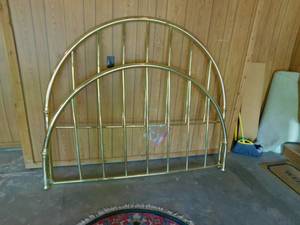lot 8008 image: King Size Brass Headboard & Footboard