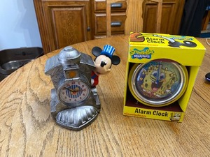 lot 2020 image: Mickey Mouse Train and Sponge Bob Alarm Clock