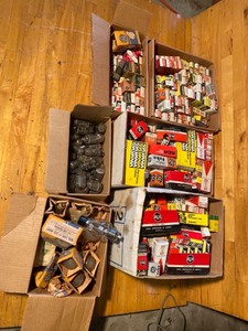 lot 2054 image: Approximately 100s of Vintage Electronic Tubes