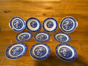 lot 2073 image: Vintage lot of Willow Ware by Royal China L52