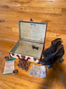 lot 2076 image: Vintage pair of Chicago rollerskates from where Brothers Pond in August 15, 1914