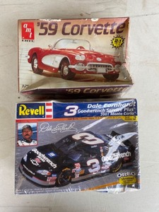 lot 2081 image: 2 unopened model cars Revell Dale Earnhardt Goodwrench car and 1959 Corvette