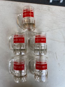 lot 2100 image: Lot of five heavy glass Richardson root beer mugs vintage