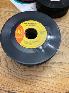 lot 2147 image: A lot of 50 vintage 45 RPM records Lot 9