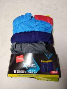 lot 7526 image: James boxers boys