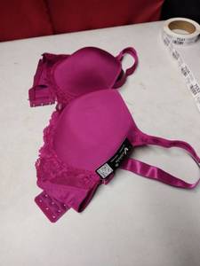 lot 7532 image: vadalala maroon bra 42dd