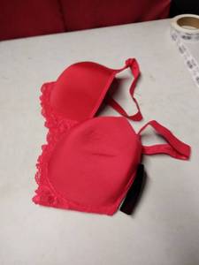 lot 7533 image: vadalala red bra 42dd