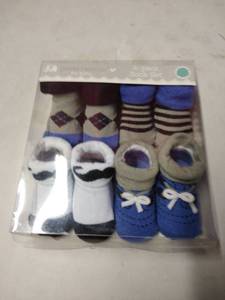 lot 7554 image: petite Lamour socks