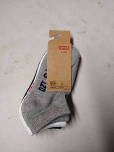 lot 7581 image: Levis socks kids