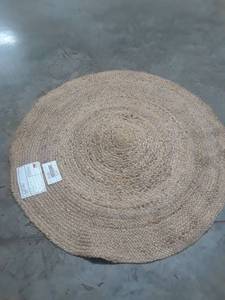 lot 6646 image: Natura 4Round Rug
