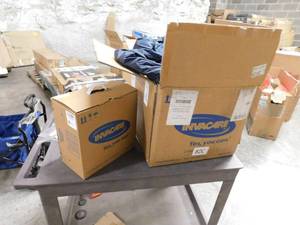 lot 1585 image: Invacare Mattress System