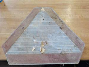 lot 5801 image: triangle sign