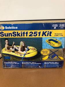 lot 4018 image: Solstice by Swimline SunSkiff 2-Person Boat