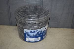 lot 75 image: Approximately 200 Rubber Gladhand Seals