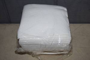 lot 84 image: 1000 Heavy Duty Wipers 14 Fold 12 x 13