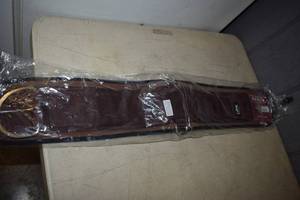 lot 148 image: Tough1 Neoprene Waffle Wave Girth 33 Brown