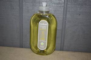 lot 172 image: 6 Bottles Method Squirt and Mop Cleaner 25 ounce