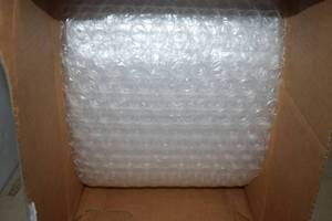 lot 211 image: Roll Bubble Wrap 12 x 100 Feet