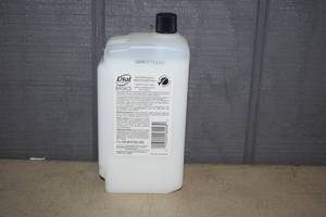 lot 279 image: 8 Dial Basics Soap Refills