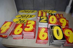lot 421 image: Used Car Lot Pricing Decals