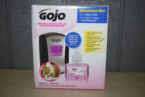lot 298 image: Gojo Antibacterial Plum Foam Handwash Starter Kit - 1 hands free dispenser and 1 refill
