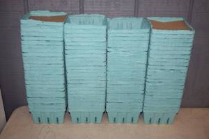 lot 395 image: 100 Quart Berry Baskets