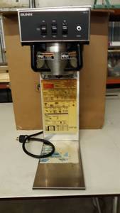 lot 62 image: 2 BUNN Brewers with box