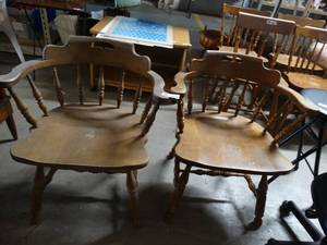 lot 3118 image: 2 wooden dining chairs