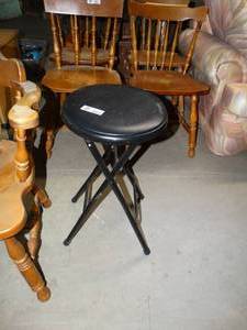 lot 3119 image: Folding bar stool