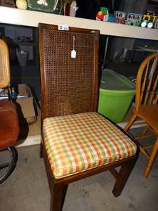 lot 3107 image: Wood dining chair