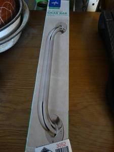 lot 3052 image: 16 bath grab bar in box