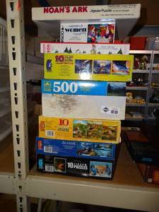lot 3076 image: Lot of various puzzles