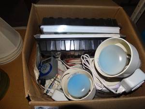 lot 3060 image: Lot of lights & misc.