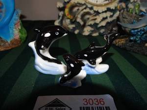 lot 3036 image: Killer whale figurine