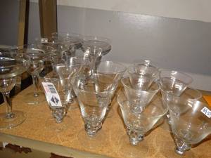 lot 3019 image: Lot of stemware
