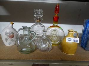 lot 3010 image: Decanter vases & other collectibles
